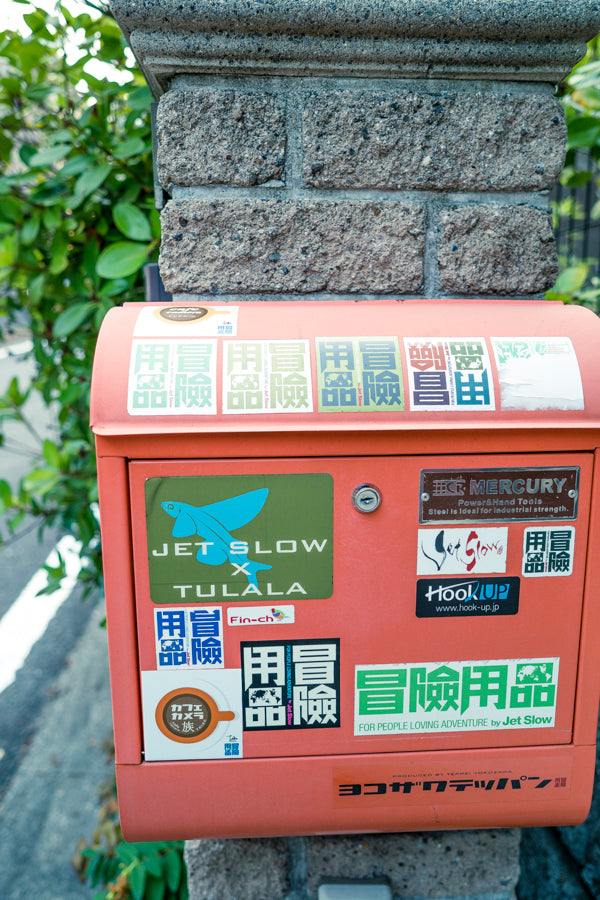 [カフェカメラ族]  ステッカー2019 ES