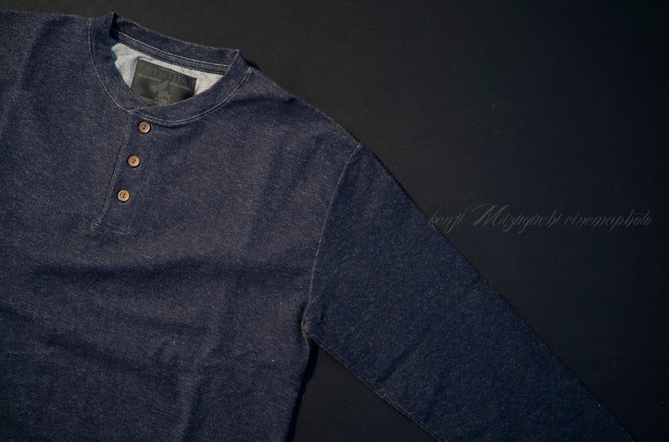 DENIM DARKBLUE  [ブルーデニム　ヘンリーネックT]