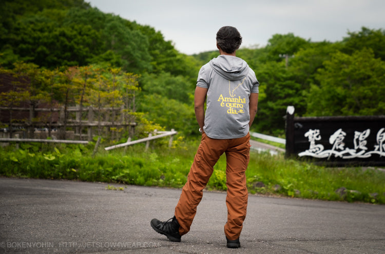 アルタミラ・スムースタッチ [クラウドグレーxピークイエロー]