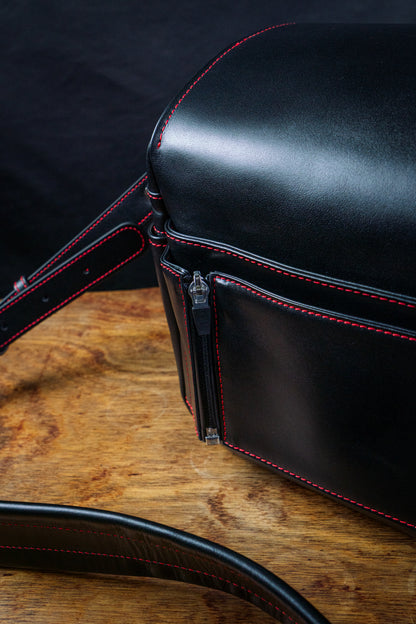【中古・掘り出しモノ】どうぐかばんPM　Britain Black × Londoner Red