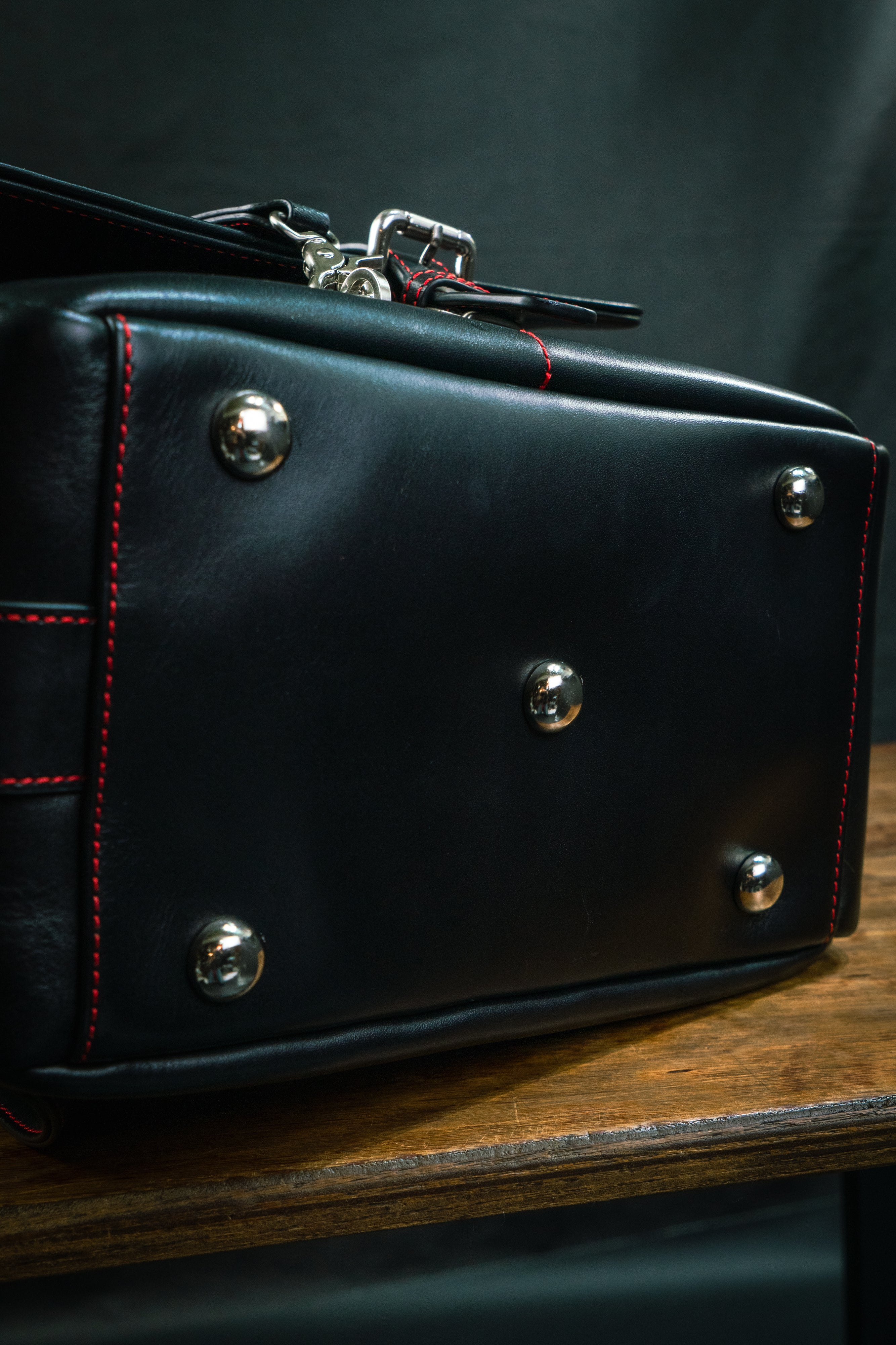 中古・掘り出しモノ】どうぐかばんPM Britain Black × Londoner Red
