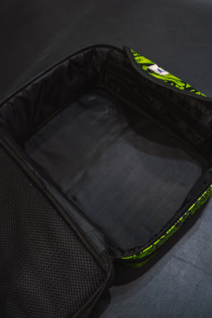 【中古・掘り出しモノ】プレデタータックルバッグ　[M]パッケージ