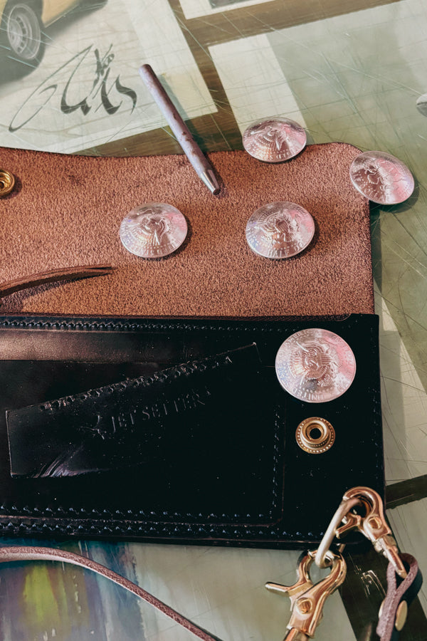 Jetsetter レザーウォレット・ロング] スムース ブラック – 冒険用品
