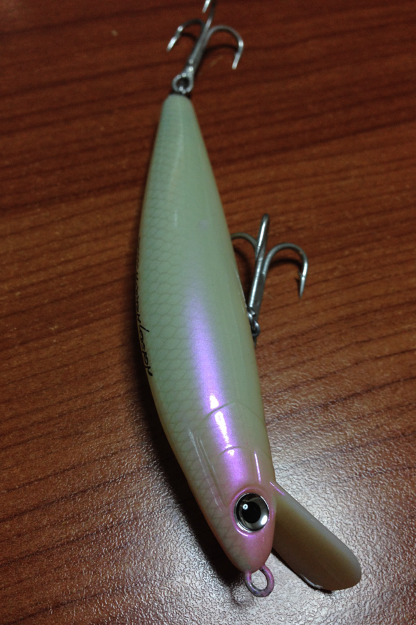 Queen -Nelson Nakamura's first minnow「冒険用品」