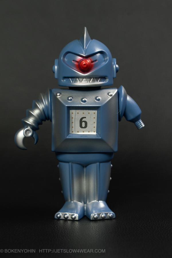 【限定品】GReN/Bots GReN#5 T-BASE限定カラー ソフビ 限定品】GReN/Bots GReN#5 T-BASE限定カラー ソフビ Limited